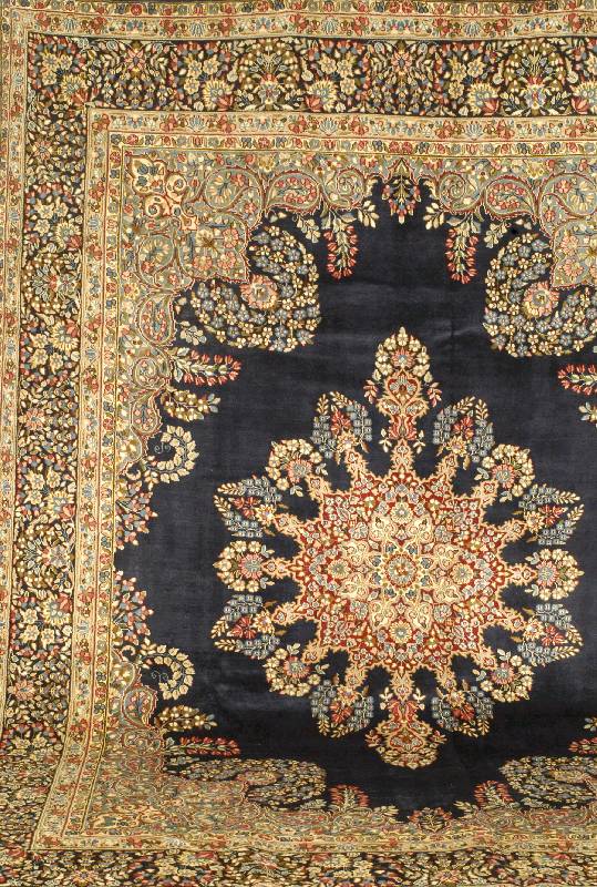 Kerman, Persien, ca. 50 Jahre, Wolle auf Baumwolle, ca. 405 x 298 cm, Schätzwert: 2500.- EURO, EHZ: 3