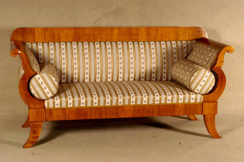 Sofa, im Biedermeierstil, nach dem Vorbild von 1830, Kirschbaum massiv, Polster und Bezug neu, wohnfertig, handpoliert, sehr bequem, praktisch, ...