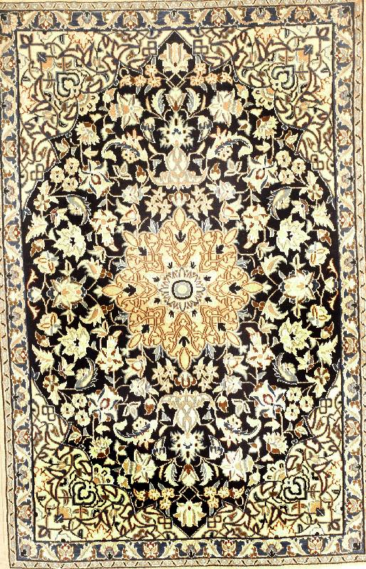 Nain fein, Persien, ca. 30 Jahre, Korkwolle mit Seide, ca. 120 x 78 cm, Schätzwert: 850.- EURO, ca. 680.000 Kn/qm