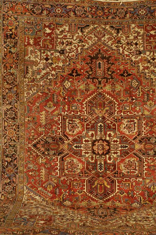 Heriz, Persien, ca. 60 Jahre, Wolle auf Baumwolle, ca. 374 x 278 cm, SchÄtzwert: 2200.- EURO, EHZ: 3-4