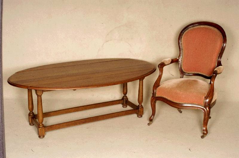 Stuhlsessel, sÜddeutsch, um 1835/45, Gestell Mahagoni massiv, 3-fach geschwungen, Seiten und Front leicht geschweift und gerillt, doppelt gerillt, ...