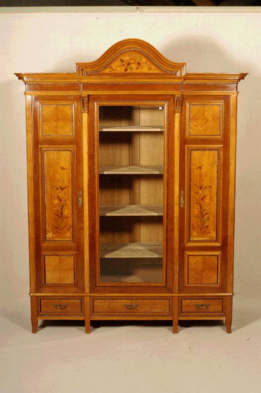 Vielzweckschrank, deutsch, um 1900, Jugendstil, Korpus Weichholz, Obstholz massiv, stiltypisch, geometrisch gearbeitet, 3-tÜrig, FÜllungen ...