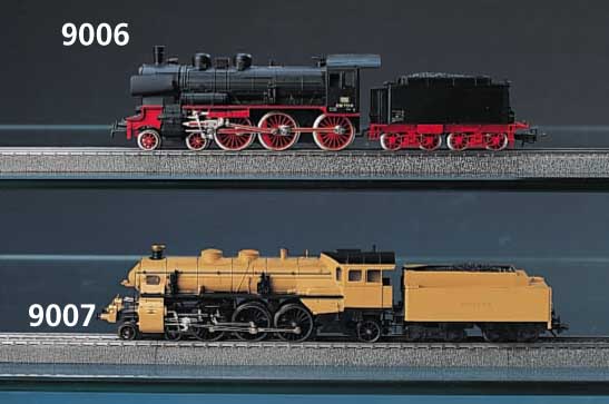 Dampflok mit Tender, MÄrklin, Spur HO, 2. HÄlfte 20. Jh., Baureihe 038, Nr. 038772-0, l. bespielt, sehr guter Zustand, im Orig- Karton