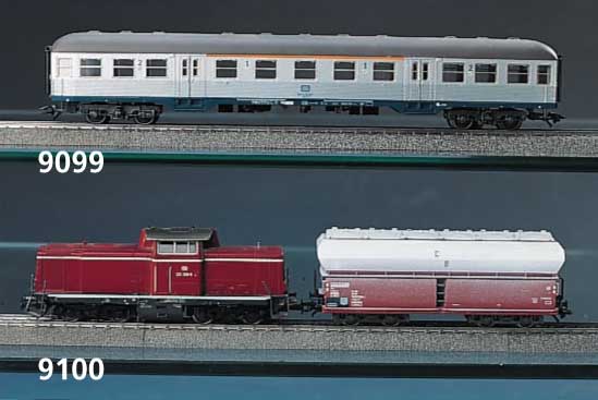 E-Lok mit 2 GÜterwagen-Sets, MÄrklin, Spur HO, 2. HÄlfte 20. Jh., Lok-Nr. 212-258-8, dazu 2 Sets mit jeweils 5 Wagen fÜr den Kalktransport, ...