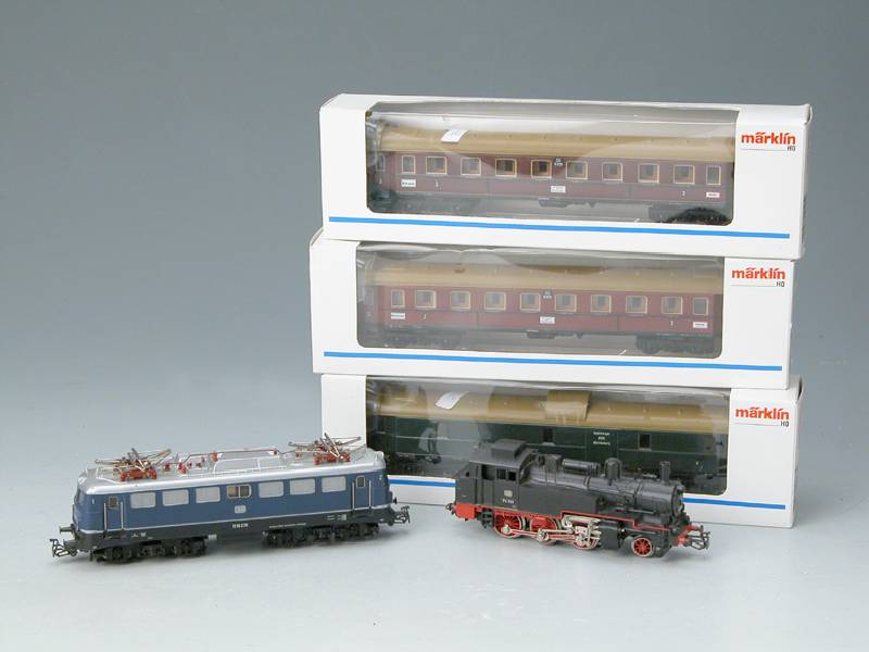Zug- bzw. Wagenset, MÄrklin, Spur HO, 2. HÄlfte 20. Jh., Blech, 3 x Baureihe 4191 Großraumpersonenwagen 3. Klasse, 1 GepÄckwagen Baureihe 4186, ...