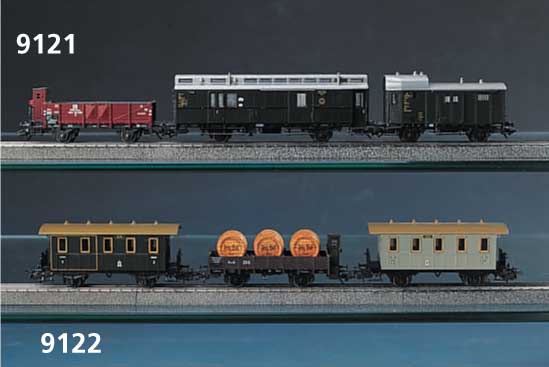 2 Wagensets, MÄrklin, Spur HO, 2. HÄlfte 20. Jh., Die HÖllental-Bahn, Personenwagen der Deutschen Reichsbahn, 2 x 3. Klasse, 1 x 2./3. Klasse, 1 ...