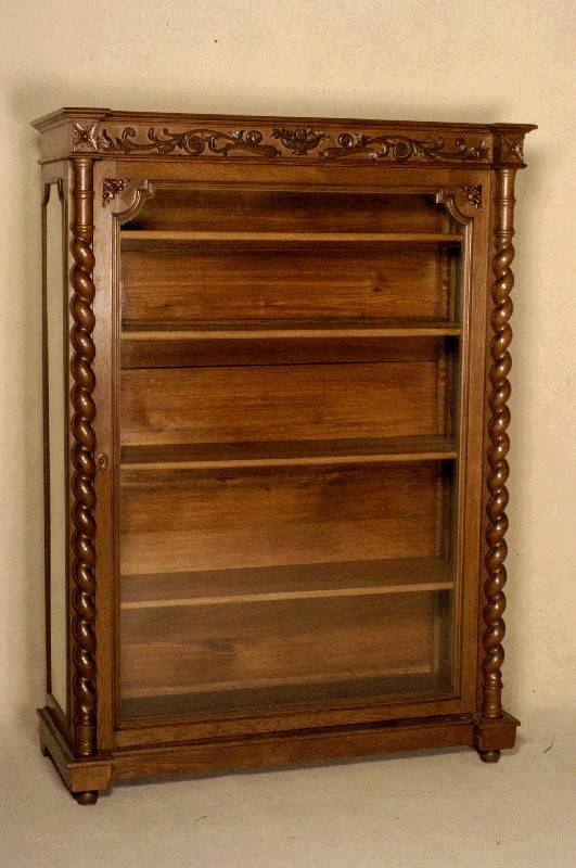 Vitrine, Holland, um 1870, Eiche massiv, allseitig verglast, KugelfÜße, vorgesetzte gedrechselte VollsÄulen, im Danziger Barockstil, Kopfleiste ...
