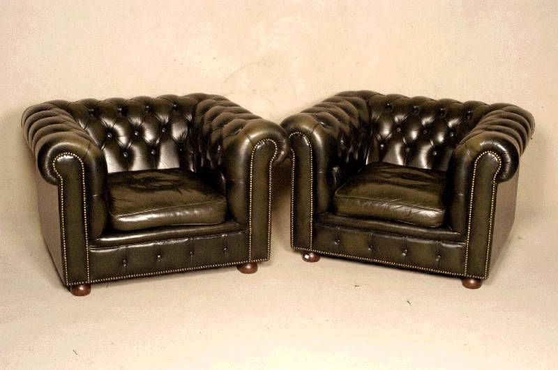 Sessel, wohl England, 60er/70er Jahre, Chesterfield-Stil, loses Kissen, RÜcken und Seiten genoppt und geheftet, dunkelgrÜnes Leder von guter ...