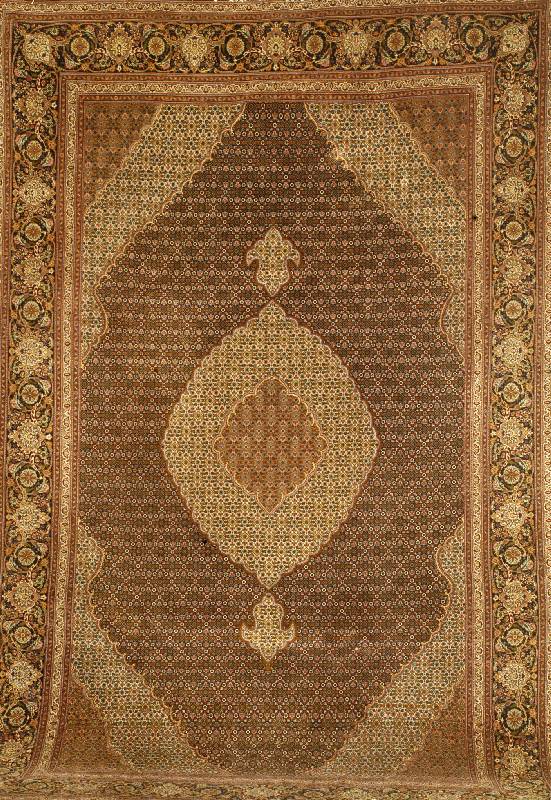 TÄbriz fein, Persien, ca. 10 Jahre, Korkwolle mit Seide, ca. 309 x 203 cm, SchÄtzwert: 5500.- EURO, ca. 550.000 Kn/qm, EHZ: 2