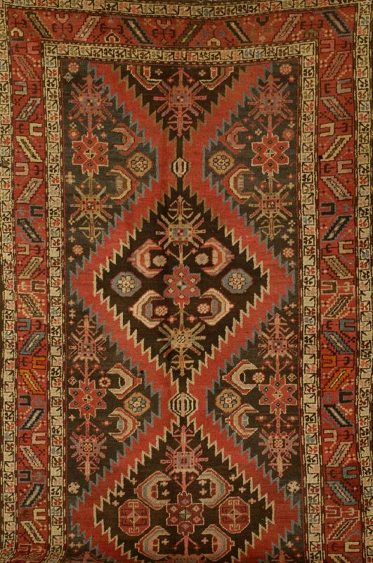 Karabagh, Rußland, um 1900, Wolle auf Wolle, ca. 242 x 134 cm, SchÄtzwert: 3600.- EURO, EHZ: 3-4