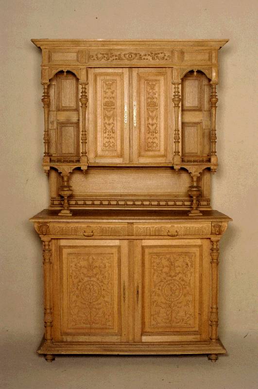 Buffetschrank, Belgien, um 1900, Eiche massiv, Holz in naturbelassenem Zustand (hell) , Oberteil mit zwei kleinen TÜren und zwei seitlichen ...