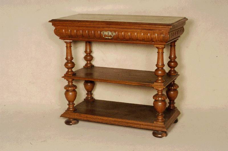 Etagere, Elsaß/Lothringen, um 1890, Korpus Weichholz, Eiche massiv, Eichefurnier, SÄulen freistehend, reiche Drechselarbeit, z.T. gerieft, ...