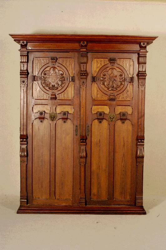 Kleiderschrank, deutsch, Historismus, sogenannter Freimaurerschrank, zum Tischlerhandwerk gehÖrend, zweitÜrig, Weichholz massiv, Pitchpine, zwei ...