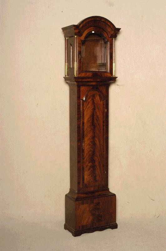 StanduhrengehÄuse, England, um 1940, Korpus Weichholz/Tischlerplatte, Mahagonifurnier, original Politur, ohne SchlÜssel, Gebrauchsspuren, sehr ...