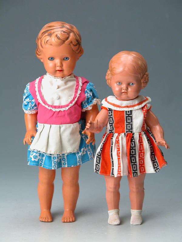 Celluloidpuppe, SchildkrÖt, BÄrbel, 30er Jahre, 1 Bein besch., gemalte Augen, Marke, Kleid Anfang 50er Jahre, gesucht, selten, H. ca. 32 cm