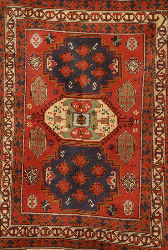 Lori Pampak, Rußland, um 1960, Wolle auf Baumwolle, ca. 195 x 140 cm, SchÄtzwert: 1100.- EURO, EHZ: 2