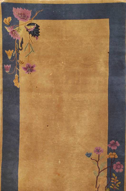 China, um 1910, Wolle auf Baumwolle, ca. 201 x 118 cm, SchÄtzwert: 2200.- EURO, EHZ: 4