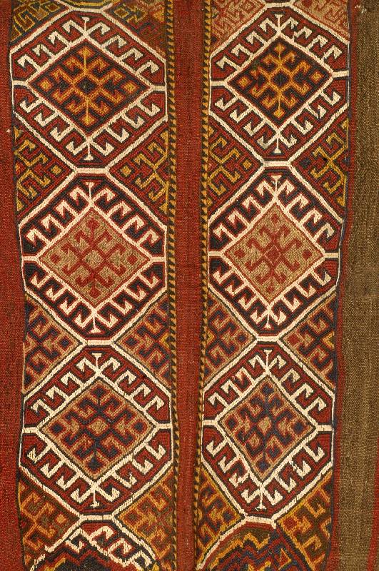 Taschenfront Sumak, Ost Anatolien, um 1930, Wolle auf Wolle, ca. 77 x 100 cm, SchÄtzwert: 550.- EURO, EHZ: 3