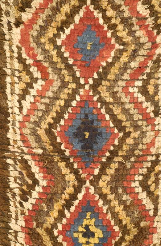 TullÜ, Persien, um 1920, Wolle auf Wolle, ca. 130 x 70 cm, SchÄtzwert: 950.- EURO, EHZ: