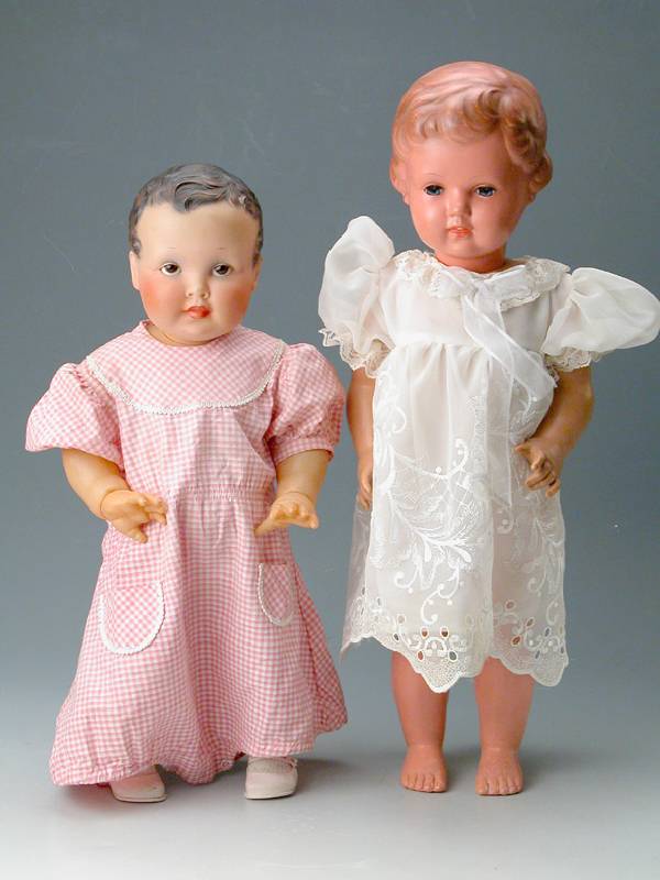 Puppe, Frankreich, Kurbelkopf, Arme und Beine bewegl., braune Paperweightschlafaugen, modellierte Haare, geschlossener Mund, l. bespielt, H. ca. ...