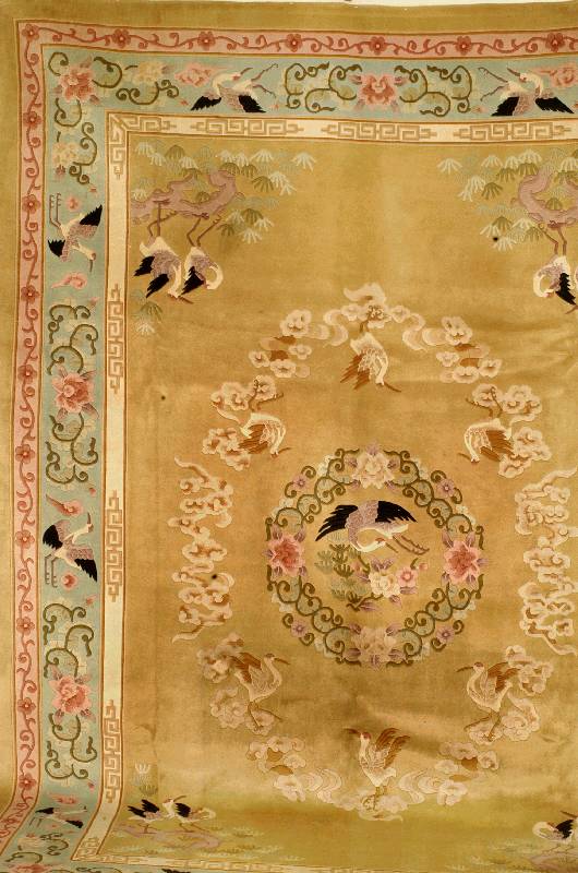 China, ca. 40 Jahre, Wolle auf Baumwolle, ca. 340 x 242 cm, SchÄtzwert: 4400.- EURO, EHZ: 2, reinigungsbedÜrftig