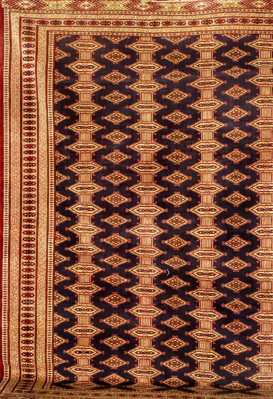 Turkmenistan, ca. 40 Jahre, Wolle Baumwolle, ca. 303 x 243 cm, SchÄtzwert: 1900.- EURO. Ehz: 2. Sehr seltenes Maß.