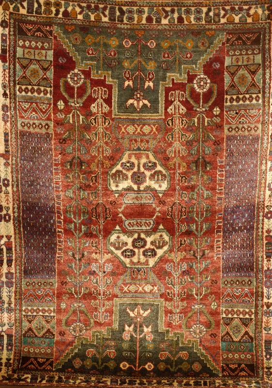 Ghaschgai, Persien, ca. 60 Jahre, Wolle auf Wolle, ca. 167 x 128 cm, SchÄtzwert: 850.- EURO, EHZ: 2