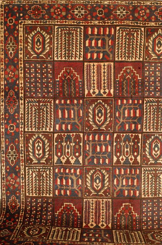 Bachtiar, Persien, ca. 50 Jahre, Wolle auf Baumwolle, ca. 317 x 215 cm, SchÄtzwert: 1400.- EURO, EHZ: 3-4