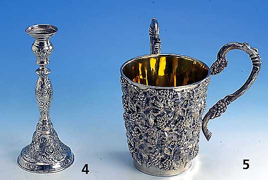 Doppelhenkelkrug, 925er Silber innenvergoldet, Hanau, 50/60er Jahre, Export nach Öster- reich, Weinlaub- und Weintraubendekor, ca. 860 g, H ca. ...