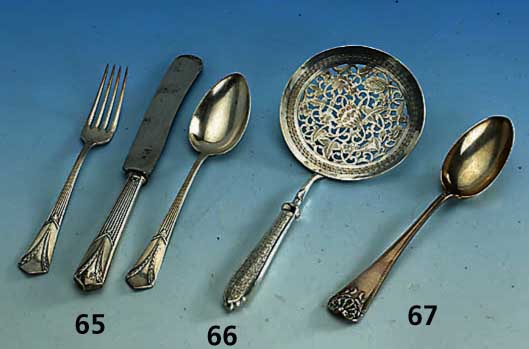 LÖffel, Peter Karl Fabergé, um 1910, 84er Silber, Firmenschriftzug mit Doppeladler, Muschel- und Akanthusdekor, L. ca. 21.5 cm