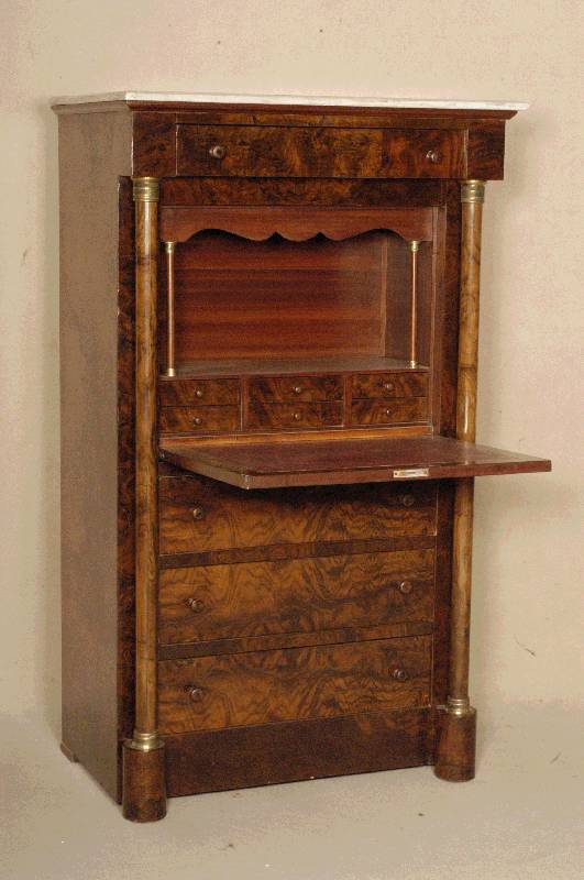 StandsekretÄr, deutsch, um 1960, Empirestil, Korpus Weichholz, Nußbaum- bzw. Wurzelnußfurnier, Front mit gedrechselten VollsÄulen, mit ...