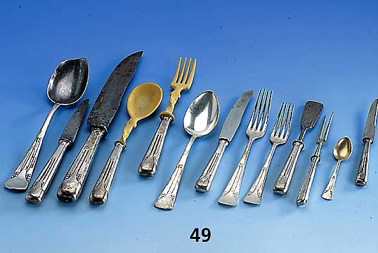 Besteck, WMF um 1905/10, best. aus: 13 Menuemesser (Klingen z.T. gebrochen, herausgewachsen), 12 Menuegabeln, 12 MenuelÖffel (1 LÖffel an Laffe ...