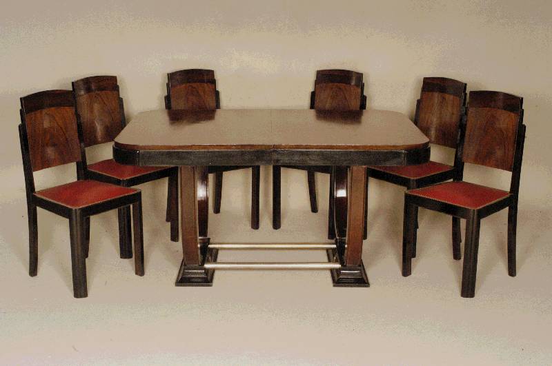 ArtDeco-Eßtisch mit 6 StÜhlen, Paris, um 1920 , Riopalisander, vornehmlich Wurzelholz, in geometrischem Bild furniert, zum Teil dunkel ...