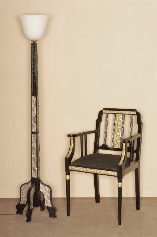 Ziersessel, deutsch, um 1900/05, Korpus Buche, schwarz gefaßt, MetallbeschlÄge in reichem Jugendstil, Rosen, RÜcken und Seiten versprosst, ...