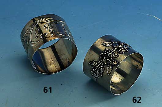 Serviettenring, Frankreich um 1900, 950er Silber, MaiglÖckchendekor, Meister- marke JM in Raute unged., adeliges Wappen, ligiertes Monogr. FG ...