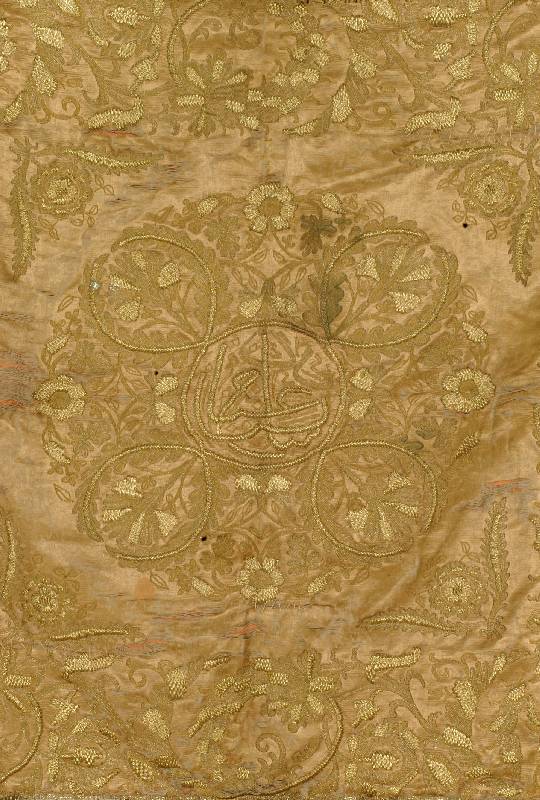 Osmanischer Textil, um 1800, ca. 97 x 85 cm, SchÄtzwert: 950.- EURO, EHZ: 5 metallbroschiert