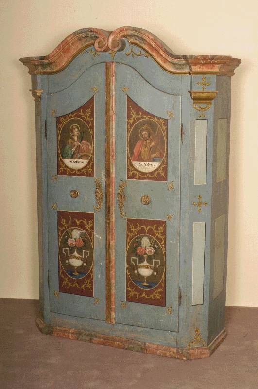 Hochzeitsschrank, Österreich, um 1834, Weichholz, rotgrundig, blau, feine Bauernmalerei, Heiligen-Darstellungen, mit Schalen und Blumen, FÜße ...