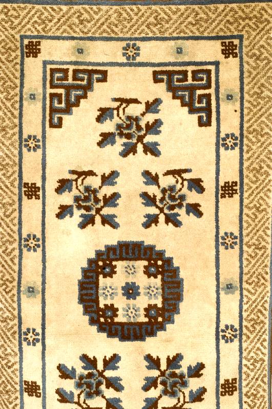 Pao Tow, China, um 1900, Wolle auf Baumwolle, ca. 118 x 61 cm, SchÄtzwert: 850.- EURO, EHZ: 2-3