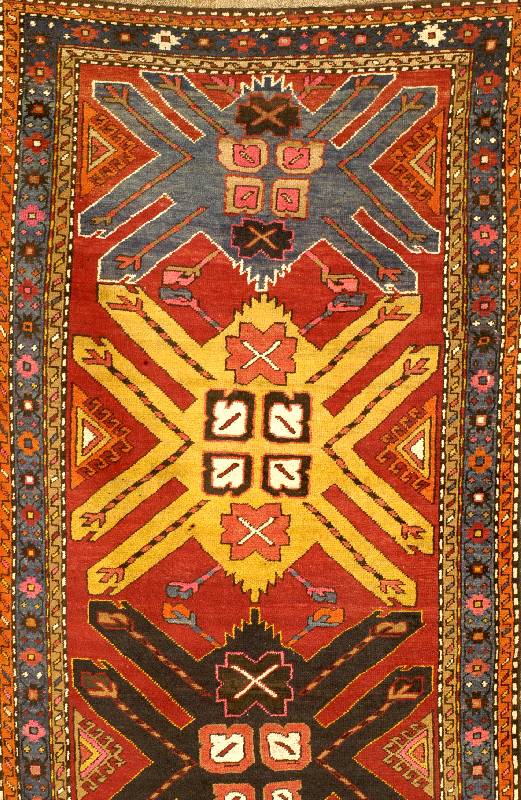 Adler Kazak, Rußland, um 1930, Wolle auf Wolle, ca. 285 x 107 cm, SchÄtzwert: 2200.- EURO, EHZ: 3