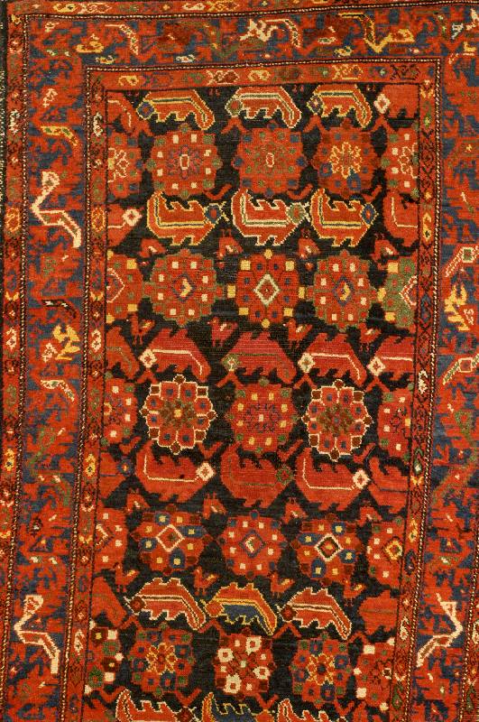 Nahawand, Persien, um 1920, Wolle auf Baumwolle, ca. 409 x 104 cm, Schätzwert: 1150.- EURO, EHZ: 4