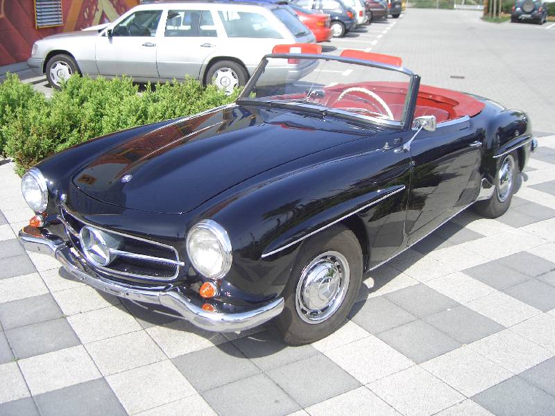 MERCEDES BENZ 190 SL Roadster, Bj. 1957, 81.000 km (abgelesen), 77/105 kW/PS, 4-Zylinder, Ausstattung: Farbe schwarz, Original-Leder rot, Radio, Uhr, ...