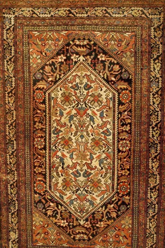 Malayer, Persien, um 1910, Wolle auf Baumwolle, ca. 200 x 122 cm, Schätzwert: 1400.- EURO, EHZ: 4