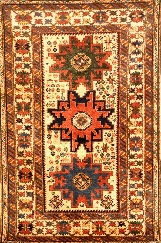 Leshgi, Russland, ca. 50 Jahre, Wolle auf Wolle, ca. 163 x 107 cm, Schätzwert: 2200.- EURO, EHZ: 2. guter Erhaltungszustand, schöne Leshgi ...