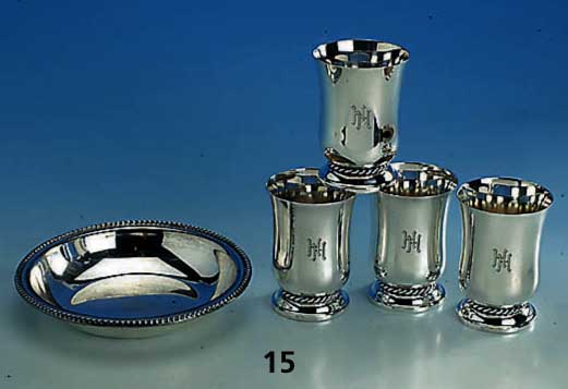Konvolut Anbietschale und 4 Becher, Meistermarke Grimminger/SchwÄbisch GmÜnd, Schale 835er Silber, D. ca. 18.5 cm, um 1920/30, Becher 925er ...