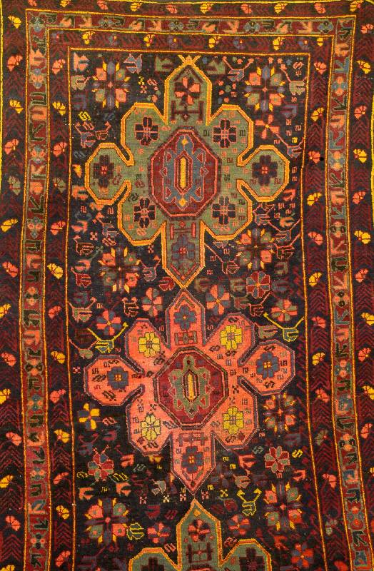Shirwan, Russland, um 1930, Wolle auf Wolle, ca. 246 x 127 cm, Schätzwert: 1300.- EURO, EHZ: 4