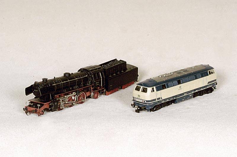 Dampflok, MÄrklin, 60er Jahre, Bj. 1963, Spur HO, Nr. 3005, BR 23, Betr.-Nr. 23014, funktionsfÄhig, l. bespielt, im orig. Karton, sammelwÜrdig, ...