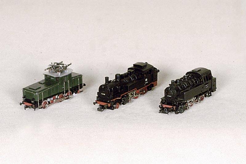 2 Dampfloks, MÄrklin, 60er Jahre, Spur HO, Nr. 3032 und 3095, beide im orig. Karton, l. bespielt, Funktion nicht geprÜft, guter Zustand, ...