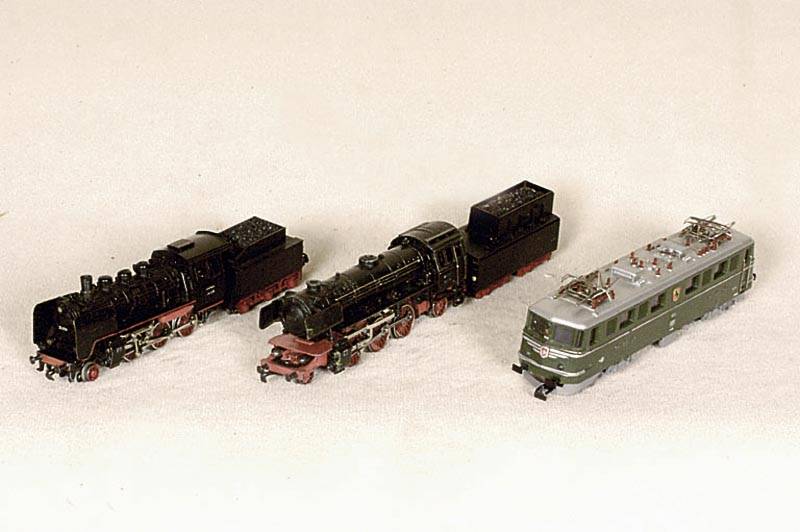 Schweizer E-Lok, MÄrklin, Bj. 1965, Spur HO, Nr. 3050, im orig. Karton, sehr guter Zustand, lt. Einl. funktionsfÄhig, sammelwÜrdig