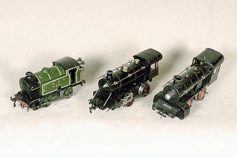 Englische Dampflok, 30er Jahre, England, Marke Hornby, Blech, l. LackschÄden, altersbed . bespielt, sammelwÜrdig, lt. Einl funktionsfÄhig