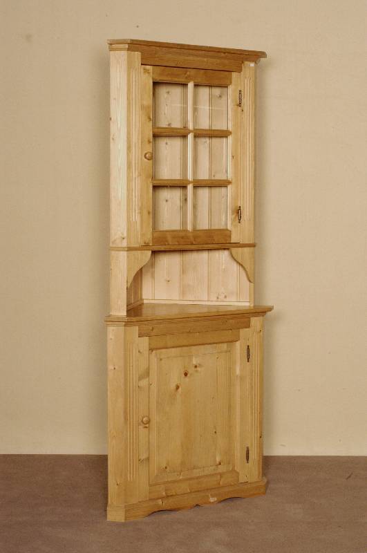 Eckschrank, deutsch, um 1960, Weichholz, Kiefer, auf Rahmen gearbeitet, Vitrinenteile versprosst, Inlets getreppt bzw. doppelt getreppt, schÖnes ...